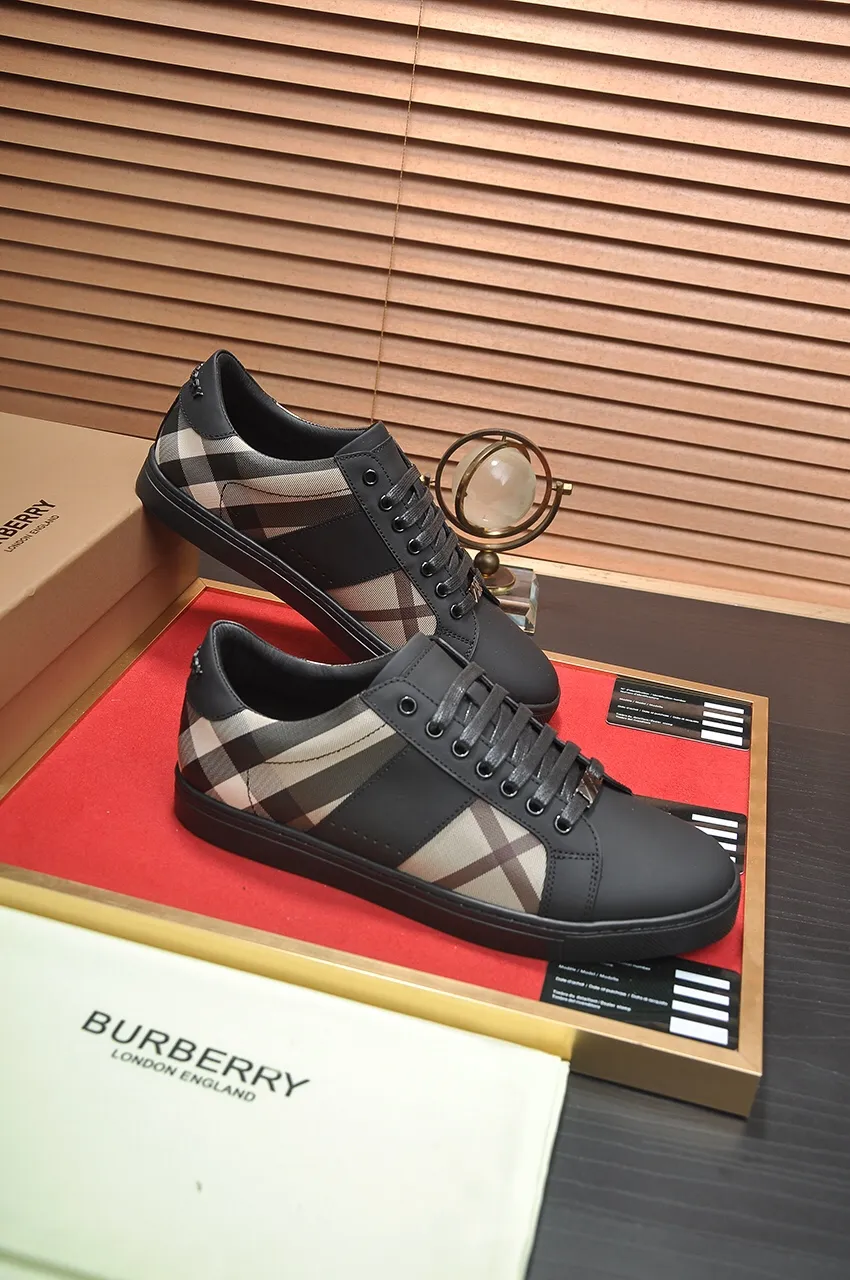 Men's shoes💰480💶[Burberry] (cowhide lining) classic low-top sneakers｜Imported cowhide with classic plaid fabric｜Cow leather lining｜Original outsole｜Fine workmanship and comfortable to wear Size: 38-44 (customized at 45)